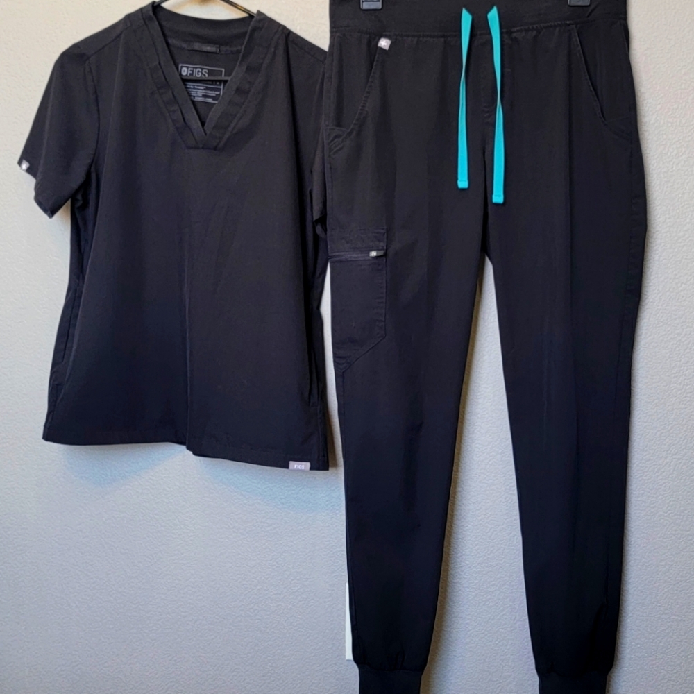 Figs FREEx Scrub Set